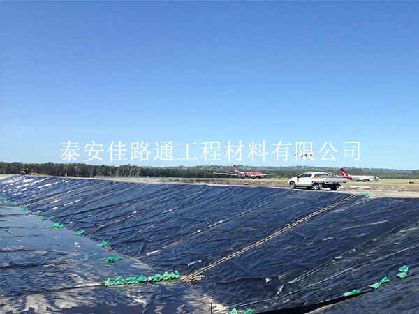如何选择高性价比的养殖防渗膜 如何选择高性价比的养殖防渗膜