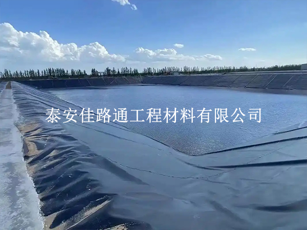 垃圾填埋场防渗膜施工要点:构建绿色屏障的秘诀 垃圾填埋场防渗膜施工要点:构建绿色屏障的秘诀
