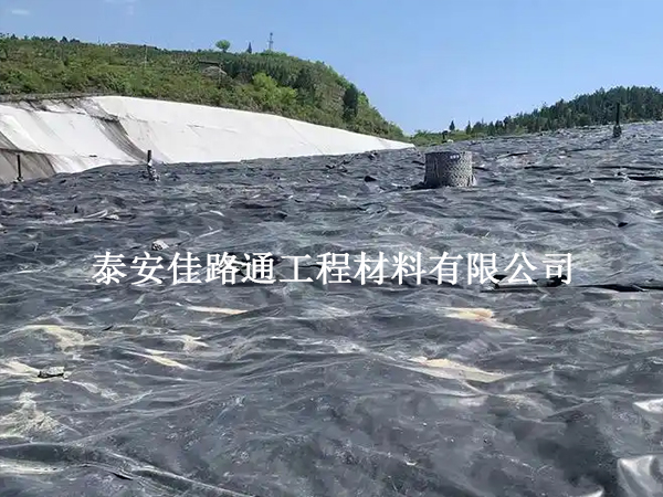 污水处理防渗膜在氧化塘中的防渗技巧 污水处理防渗膜在氧化塘中的防渗技巧