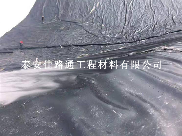 HDPE土工膜四季铺设巧攻略 HDPE土工膜四季铺设巧攻略